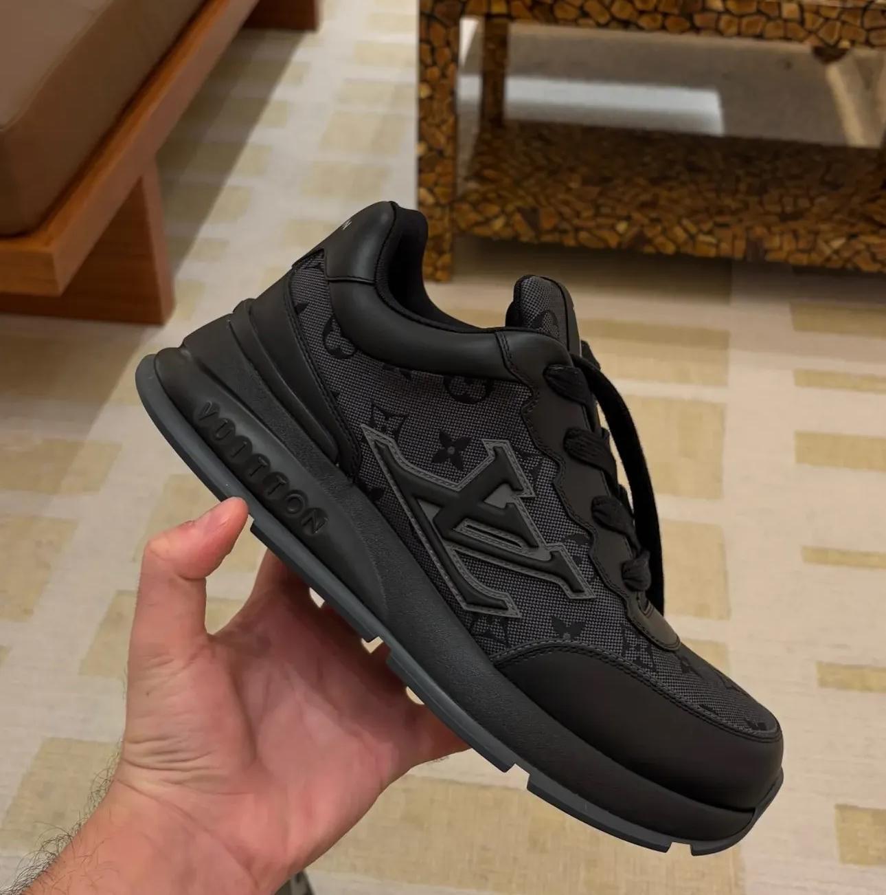 Sneakers Louis Vuitton Noir Monogram